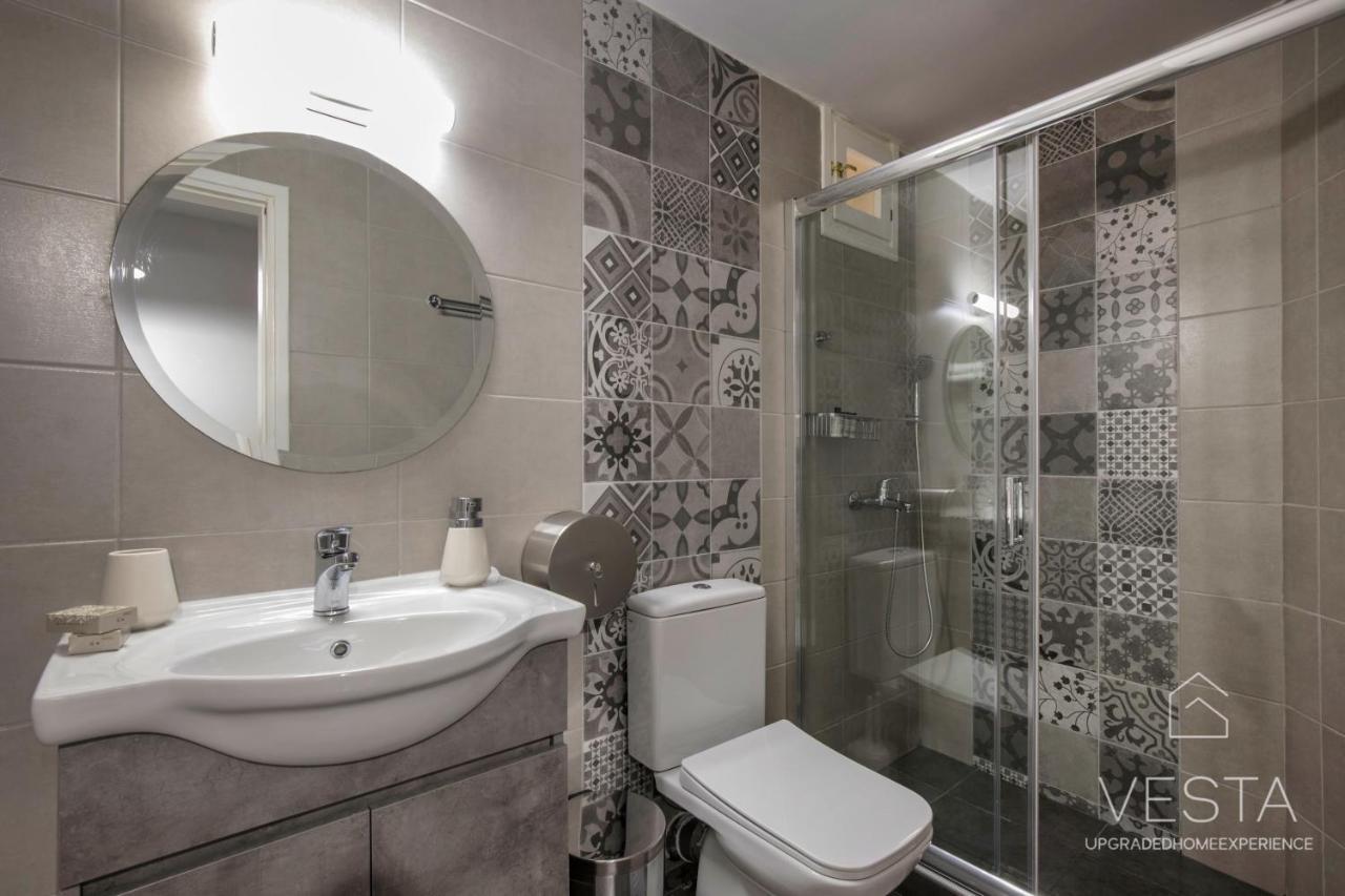 The Emerald City Central Apartment, 2-Bdrms Солун Екстериор снимка